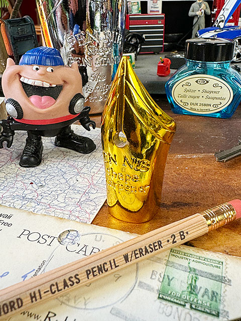 楽天市場】鉛筆削り アンティーク シャープナー ビートル ビンテージ