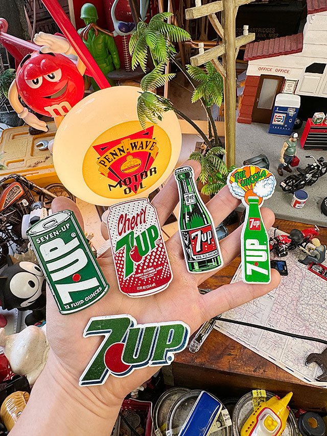 楽天市場】7up セブンアップ ラウンド型 ブリキ看板 （FRESH UP WITH