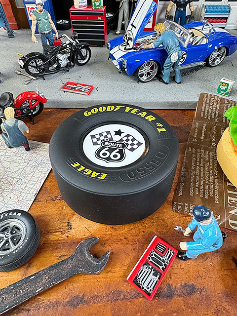 レーサータイヤ インテリアオブジェ 楽天市場】グッドイヤー レーシングタイヤ GOOD YEAR レプリカ