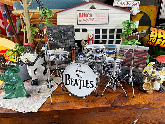 楽天市場】McFarlane Toys ロックン ロール Deluxe Action フィギュア