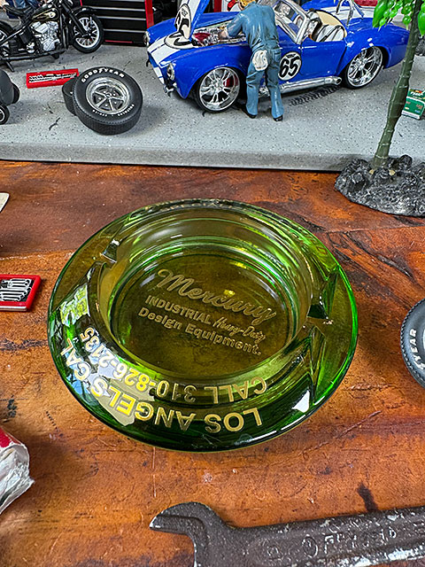 楽天市場】マーキュリー【MERCURY】ME0108 ガラスアシュトレイ LEGION