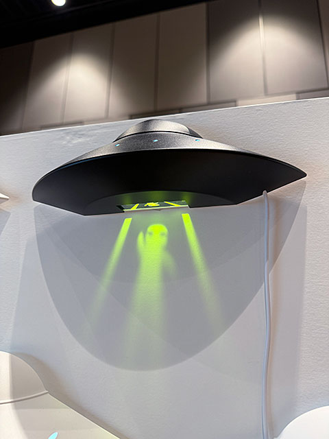 楽天市場】宇宙人が来襲！ UFO ウォールライト LED （ホワイト