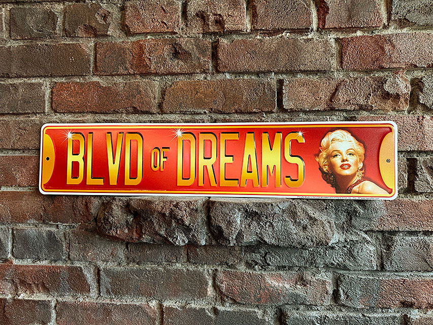 楽天市場】マリリン・モンロー ブリキ看板 （ストリートアート