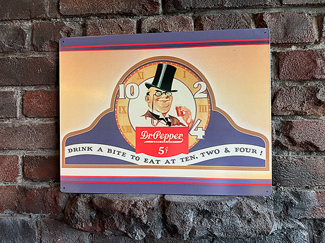 楽天市場】メタルベースサイン Dr Pepper ロゴ 看板 19cm×29cm