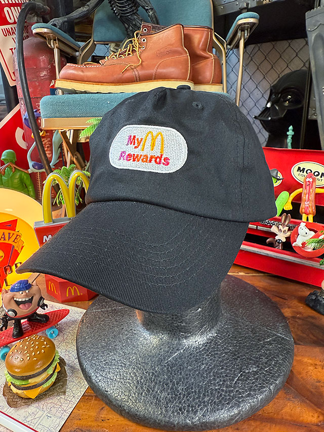 楽天市場】マクドナルド クルーキャップ Mアーチロゴ （レッド