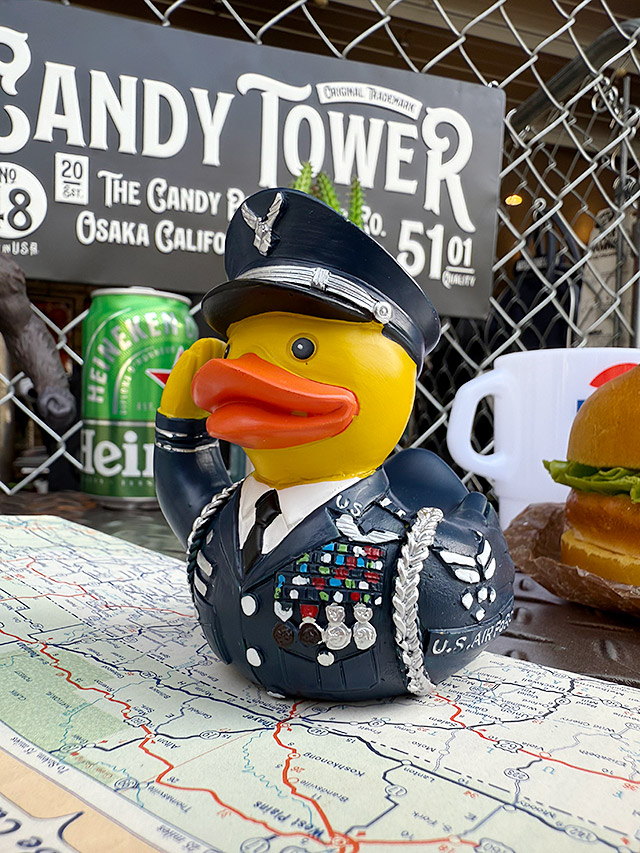 楽天市場】MOONEYES ムーンアイズ Rubber Duck オリジナル ラバー