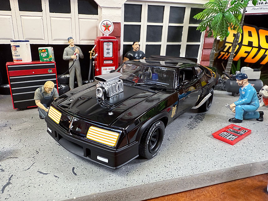 マッドマックス インターセプター＆エネミーカー マッドマックス2 ザ・ロードウォリアー 「インターセプター