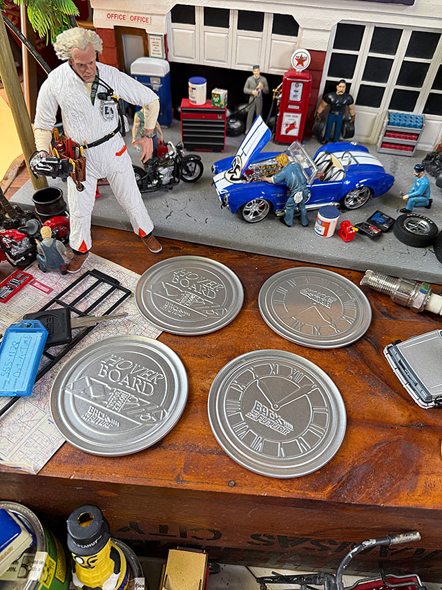 映画　バック・トゥ・ザ・フューチャー　メタル　コースター　（4枚セット）　公式グッズ　アメリカン雑貨　アメリカ雑貨　バックトゥザフューチャー 映画　グッズ　インテリア　おしゃれ　BTTF画像