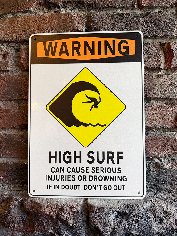 楽天市場】「サーフィンするならサメに注意！」 警告看板 アメリカン