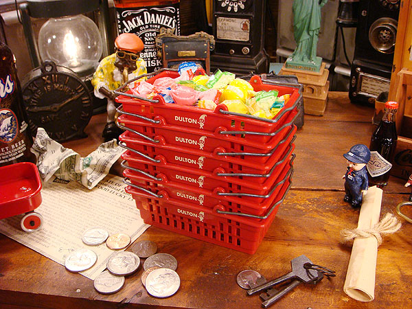 楽天市場 マイクロバスケット 6個セット ダルトン アメリカ雑貨 アメリカン雑貨 アメ雑貨 Dulton インテリア雑貨 かわいい 生活雑貨 おしゃれ お洒落 人気 キッチングッズ ブランド インテリア デスク整理 デスク収納 小物入れ アメリカ雑貨通販キャンディタワー