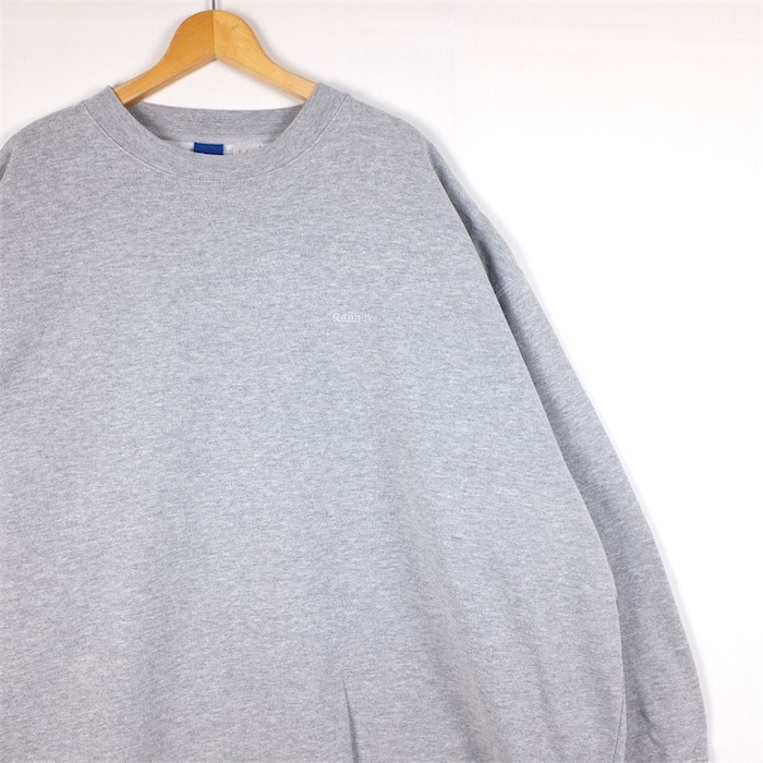 特大 超馬鹿でかい大きさ メンズUS-5XL JP-6XL TALL大きさ\u003cBR\u003e リーボック クルーネックスウェットシャツ\u003cBR\u003e ワンポイント刺しゅうロゴタイプ 杢薄墨色 裏起毛 胸囲約177糎\u003cBR\u003e REEBOK ビンテージ 調教師 長袖 亜米利加古着 USED 【トール】 BIG\u003cBR\u003e sh-3957【中古】