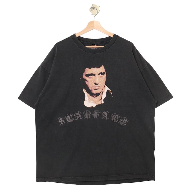 大きいサイズ メンズUS-2XLサイズ 00's SCARFACE クルーネック半袖プリントTシャツ アルパチーノ GOODフェード ブラック 胸囲約126cm オフィシャル dragonfly clothing company スカーフェイス 映画 ムービー アメリカ古着 USED BIG hsc-0241n【中古】｜古着屋Canopus 店