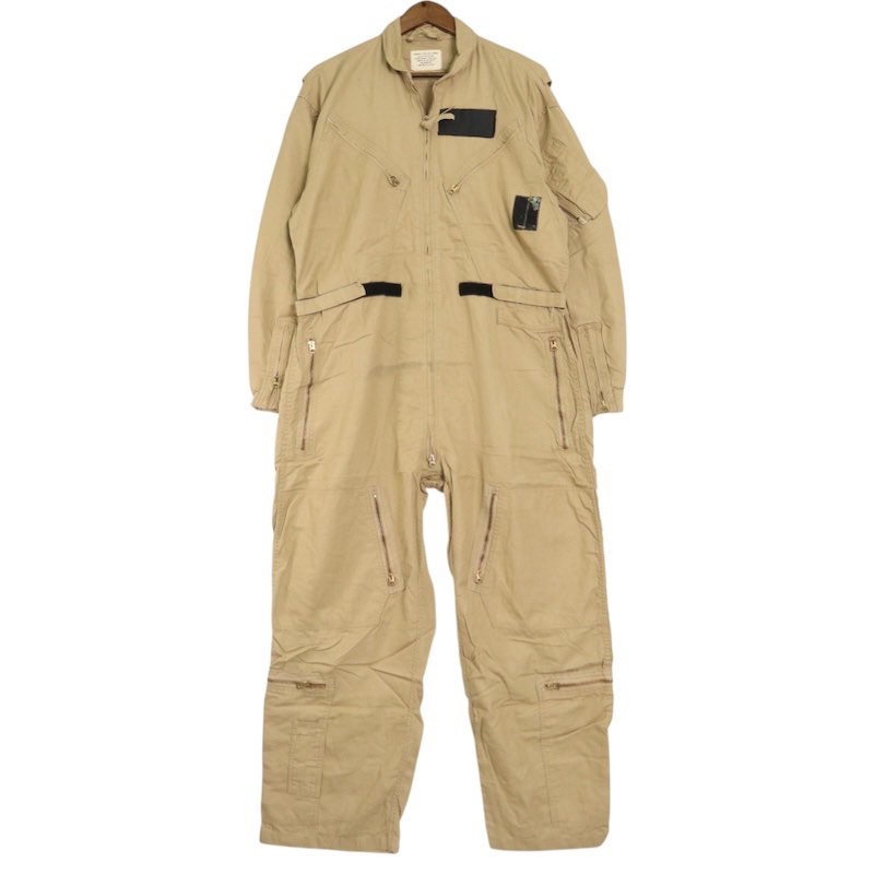 大きいサイズ メンズUS-44Rサイズ 60's-70's LION UNIFORM INC. COVERALLS, FLYING, MEN'S, SUMMER ミリタリー オールインワン つなぎ 実寸胸囲122cm 股下:72.5cm ベージュ系 pc-0566 アメカジ ビンテージ オールド 古着 【中古】