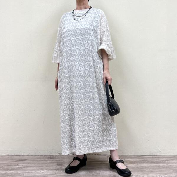 qiri（キリ）ターンフラワーエンブロイダリー(turn flower embroidery) 衣装 OP-009-26-1qi(bulle de savonビュルデサボン)MADE IN JAPAN(日本製)