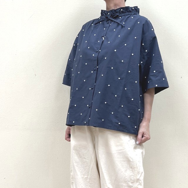 PAR ICI DOT刺繍襟元ギャザーブラウスBL-018-26-1pパーリッシィ｜cansasキャンサス