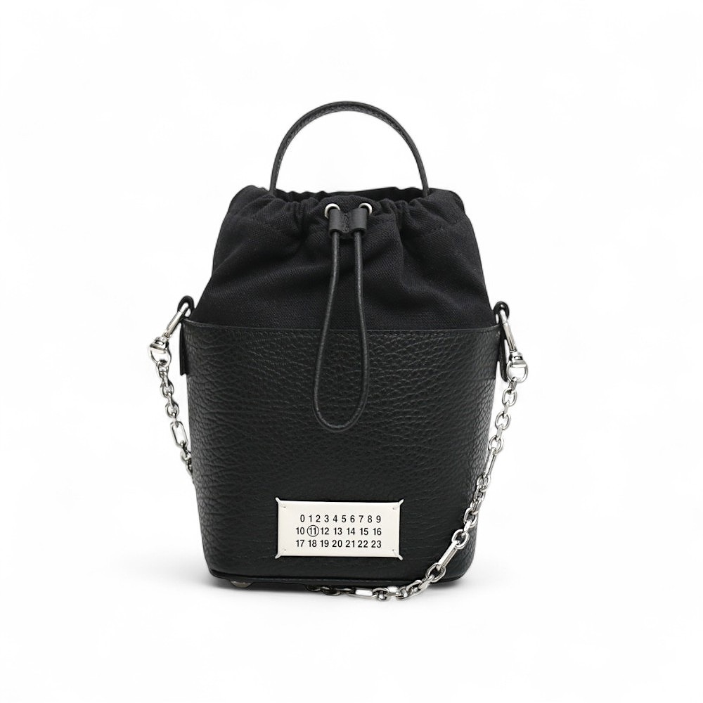 住みか マルジェラ MAISON MARGIELA 5AC 井戸釣瓶御徒面子 ショルダーバッグ S61WG0035P4348T8013 レディース 黒いこと