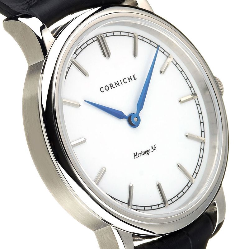 関税/送料込み【corniche】ホワイトダイヤルクロノグラフ腕時計
