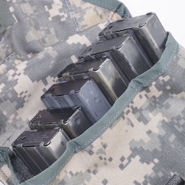 最初の US 米軍放出品 MOLLE II 200 Round SAW Gunner Pouch ACU 200ラウンドガンナーポーチ  www.rmb.com.ar