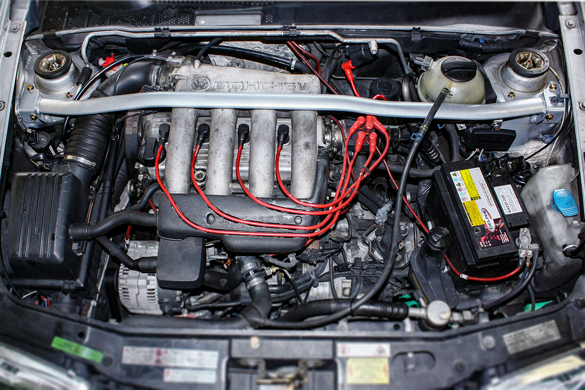 オクヤマ ストラットタワーバー Iタイプ フォルクスワーゲン ゴルフIII GTI ゴルフIII GLi 1HABF 1HAGG フロント アルミ OKUYAMA 621 722 0