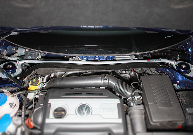 オクヤマ ストラットタワーバー Iタイプ フォルクスワーゲン ゴルフVI GTI/R DCC付車両 1KCCZ 1KCDLF フロント スチール 611 736 1
