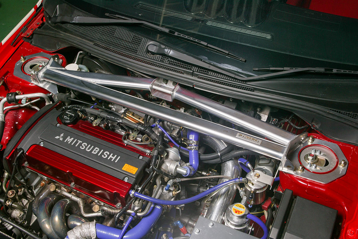 オクヤマ ストラットタワーバー RSPタイプ ミツビシ ランサーEVOワゴン CT9W フロント アルミ OKUYAMA 646 312 0