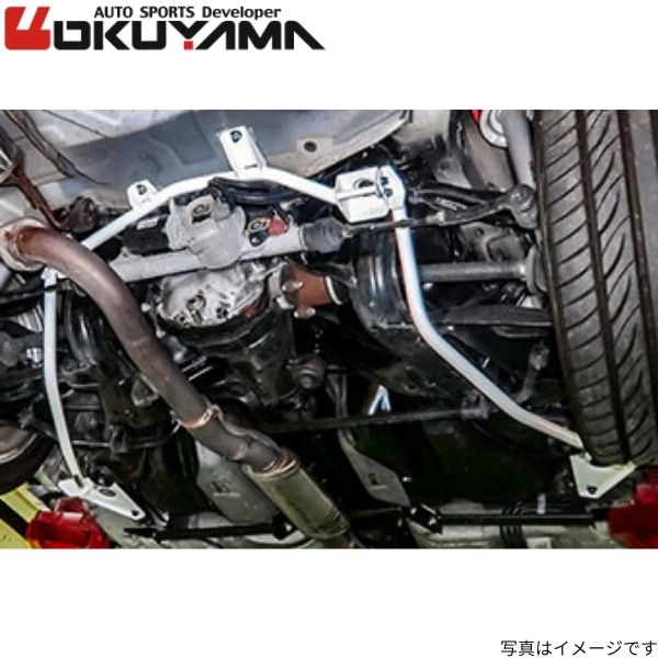 オクヤマ トリプルクロスバー スカイライン ER34 日産 リア ロアアーム 689 119 0 OKUYAMA|車パーツDIY