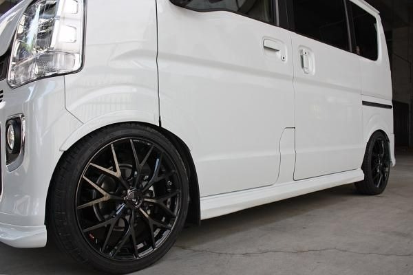 ガレージベリー エブリイ(DA17) ローフォルムフェンダートリム DA17V/DA17W GARAGE VARY 501-003｜車パーツDIY