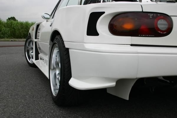 ガレージベリー NA ロードスター リアフェンダー GARAGE VARY 4112 法人様のみの配送|車パーツDIY