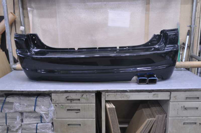 bB Z 後期(NCP31 改 NCP30) 社外 FRP リアバンパー マフラーカッター付 /52159-52480-C1 k094390 中古20260203
