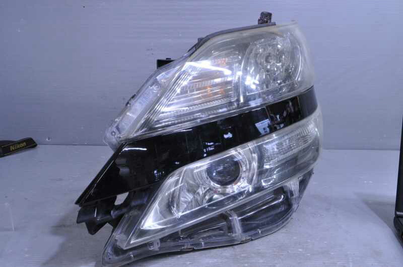 ヴェルファイア 24Z 前期(ANH20 GGH20 ATH20) 純正 イチコー 左 ヘッドライト バラスト HID キセノン レベライザー付 58-23 / 81150-58150 k081520 中古20240416