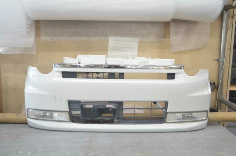 ムーブ コンテ X カスタム 前期(L575S L585S) 純正 破損無 取付OK フロントバンパー フォグランプ付 W24 52119-B2800 / 52119-B2800-0A0 k095238 中古20260413