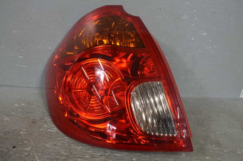 ベリーサ 後期(DC5W) 純正 スタンレー 破損無 取付OK 動作保証 左 テールランプ P4417 k072357 中古20230522