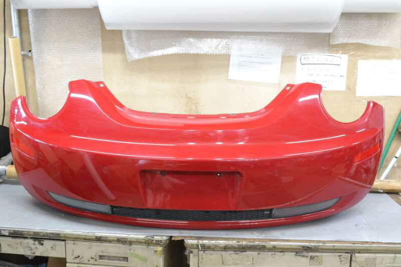 ニュービートル 右ハンドル 後期(9CAZJ) 純正 破損無 取付OK リアバンパー ソナー付 LA3H k073258 中古20230622