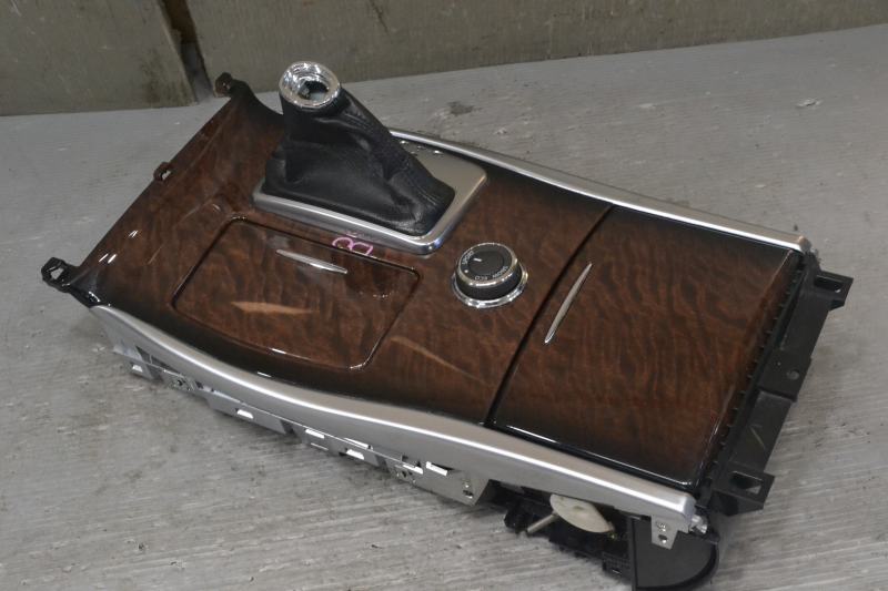 フーガ Y51 ベンチレーターパネル 綾織カーボン キュリオスモデルス