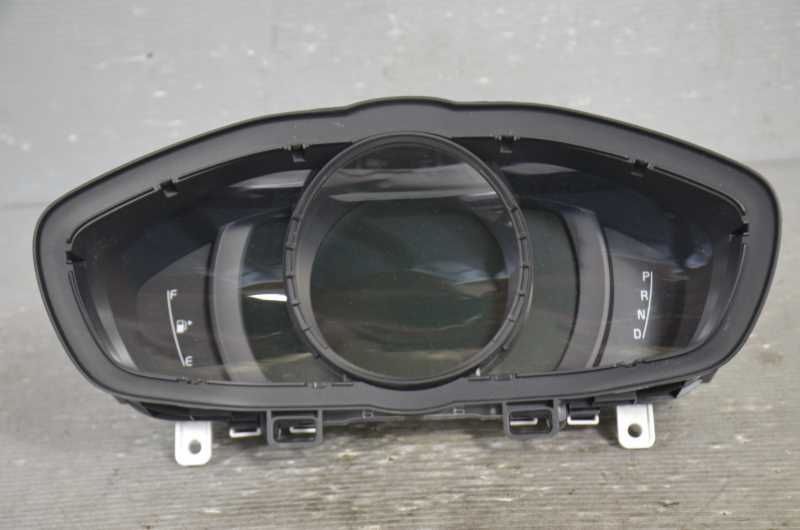 ボルボ V40 右ハンドル 前期(MB4164T) 純正 破損無 取付OK 動作保証 スピードメーター 48492km k076212 中古20231020