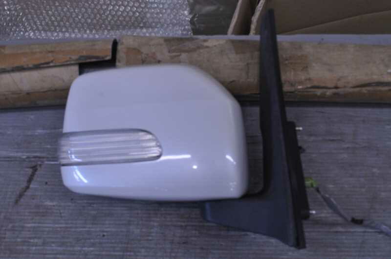 タント カスタム 後期(L350S L360S) 純正 破損無 取付OK 動作保証 右 ドアミラー 7P 電格 ウィンカー付 W24 k076792 中古20231109