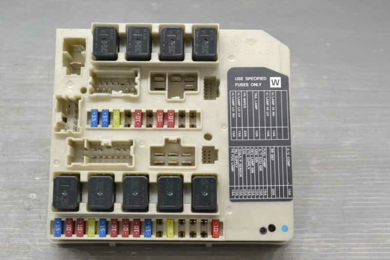 ビューネ2箱 カワサキ ZX-12R ヒューズボックス 26021-1105 純正 中古 ZXT20B