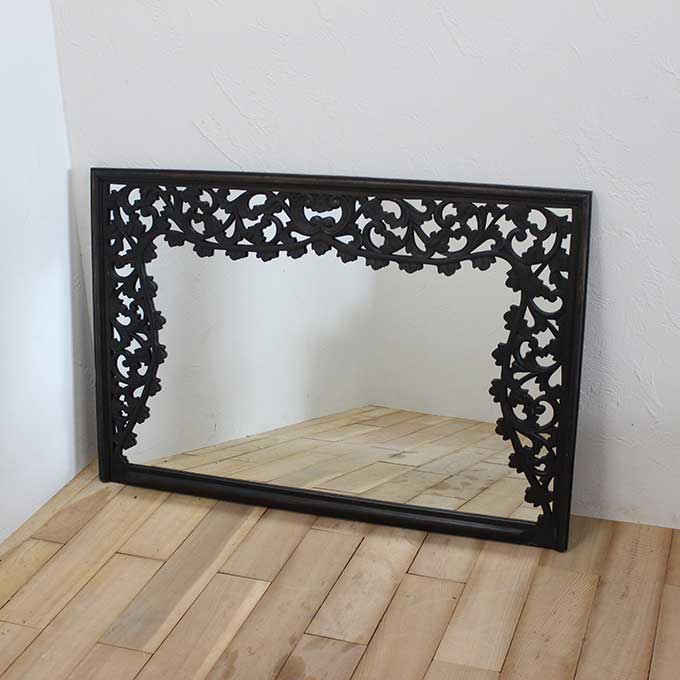 壁掛け ミラー 鏡 バリ風 モンステラの彫刻 122&times;81｜アジアン雑貨・家具のカランカラン