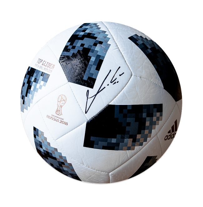 ルカ モドリッチ 直筆サイン入りサッカーボール 18 Fifa ワールドカップ Luka Modric Signed 18 Fifa World Cup Football 2 15入荷予定 Elteachermurcia Com