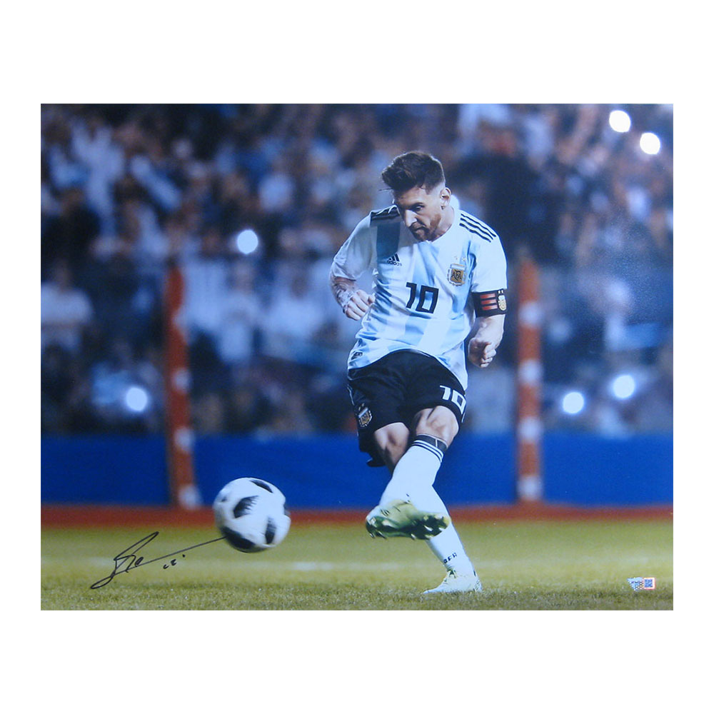楽天市場 リオネル メッシ アルゼンチン代表 直筆サインフォト Lionel Messi Argentina Kicking Autographed 16x Photo 7 27入荷 カードファナティック