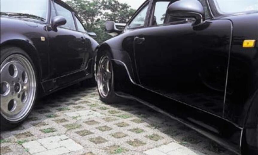 代引き不可、工場、ショップ様へのお届けとなります。 【GruppeM /グループ・エム】 ポルシェ 964 TURBO用 サイドスカート SSGF-964T
