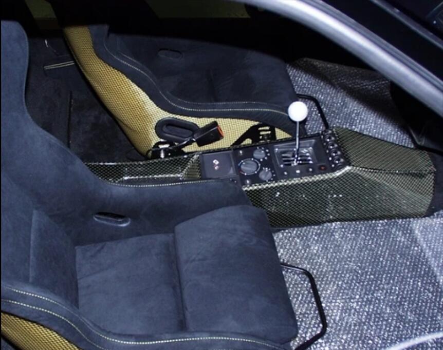 【GruppeM /グループ・エム】 センターコンソール F355 用 F355-CCB-C/F355-CCB-K