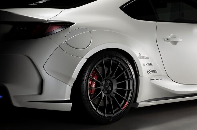 受注生産、予約販売受付中！【BLITZ/ブリッツ】エアロスピード RコンセプトAERO SPEED R-concept リアフェンダー[GR86/BRZ] 60421｜特選パーツカー狂