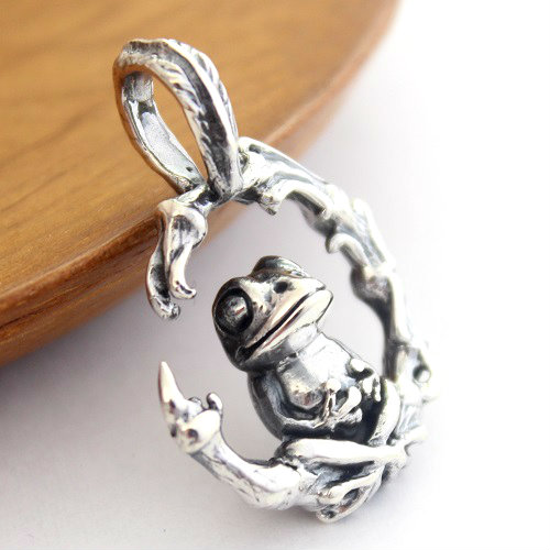 カエル ジュエリー/ペンダントトップ  シルバー925/ダイヤモンド カエル ジュエリー/ペンダントトップ シルバー925/ダイヤモンド