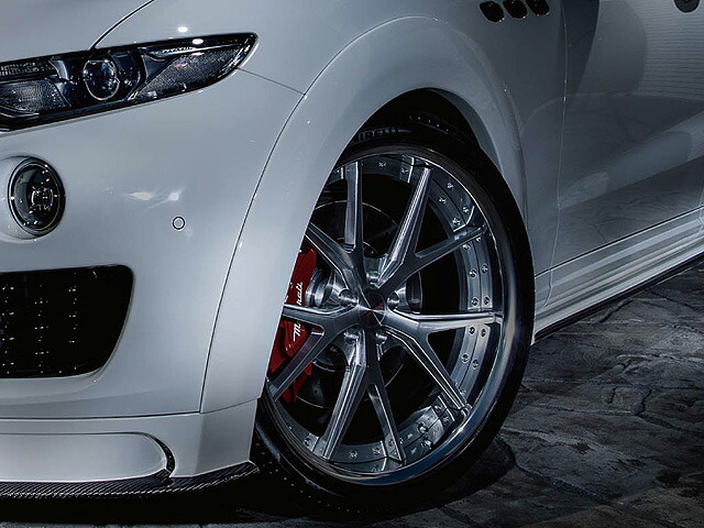 リープデザイン Frpとなります Maserati Leapdesign レヴァンテ マセラティ Leapdesign 大畑自動車 Frp パーツ オーバーフェンダー レヴァンテ Levante オーバーフェンダー Octagon