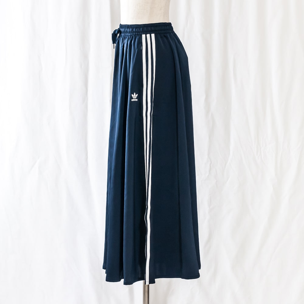 楽天市場 Adidas Originals アディダス オリジナルス サテンロングスカート Skirt a Fl0045 ネイビースポーティー カジュアル セレクト ジャージ マキシ Carrot 楽天市場 Adidas Originals アディダス オリジナルス サテンロングスカート Skirt a Fl0045 ネイビースポーティー カジュアル セレクト ジャージ マキシ Carrot