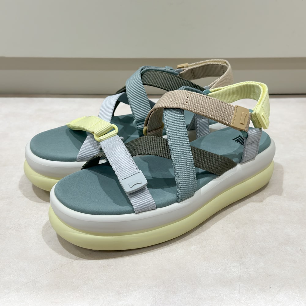 CAMPER [カンペール]TWINS ツインズカラーベルトサンダル レディース5S k201729 003 MULTI マルチ色合い本革 / はたご屋界面 / 運動競技サンダル / 非対称 / 心地よい / 厚底 /