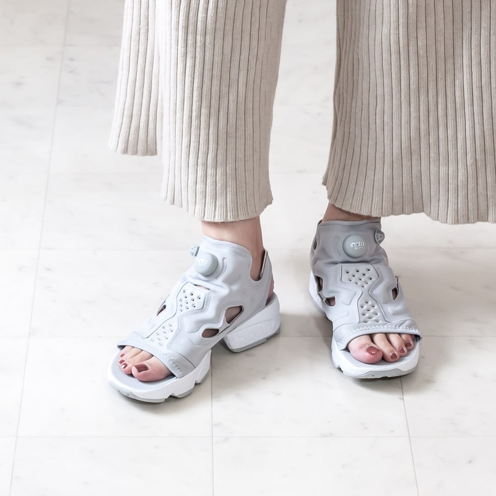 楽天市場 Reebok リーボック Instapump Fury Sandal インスタポンプフューリー サンダル 9a Dv9697 グレースニーカー サンダル Carrot