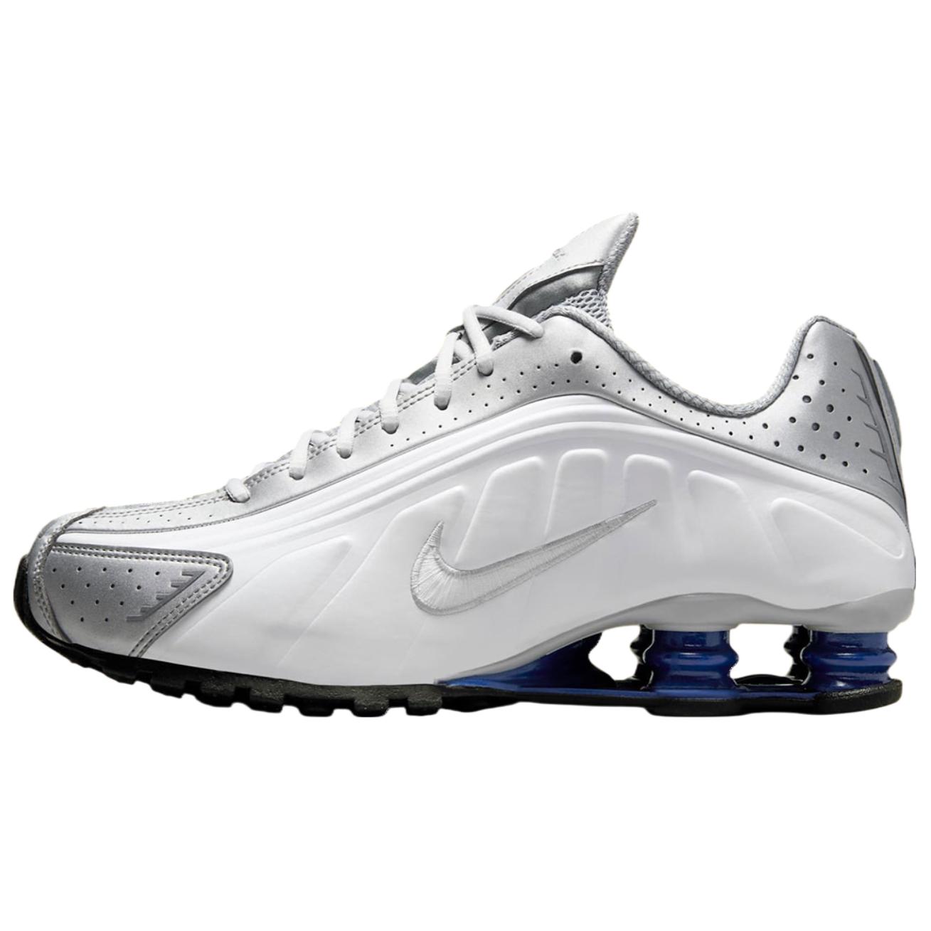 【新品・置き目品・貨物輸送無料】ナイキ Nike Shox R4 Metallic Silver Deep Royal Blue HQ1988-102 スニーカー メンズ 国内送りとどける