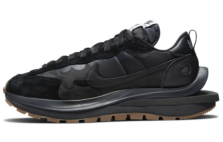 【新品・置き目品・貨物輸送無料】ナイキ Nike Vaporwaffle sacai Black Gum DD1875-001 スニーカー メンズ 国内送りとどける